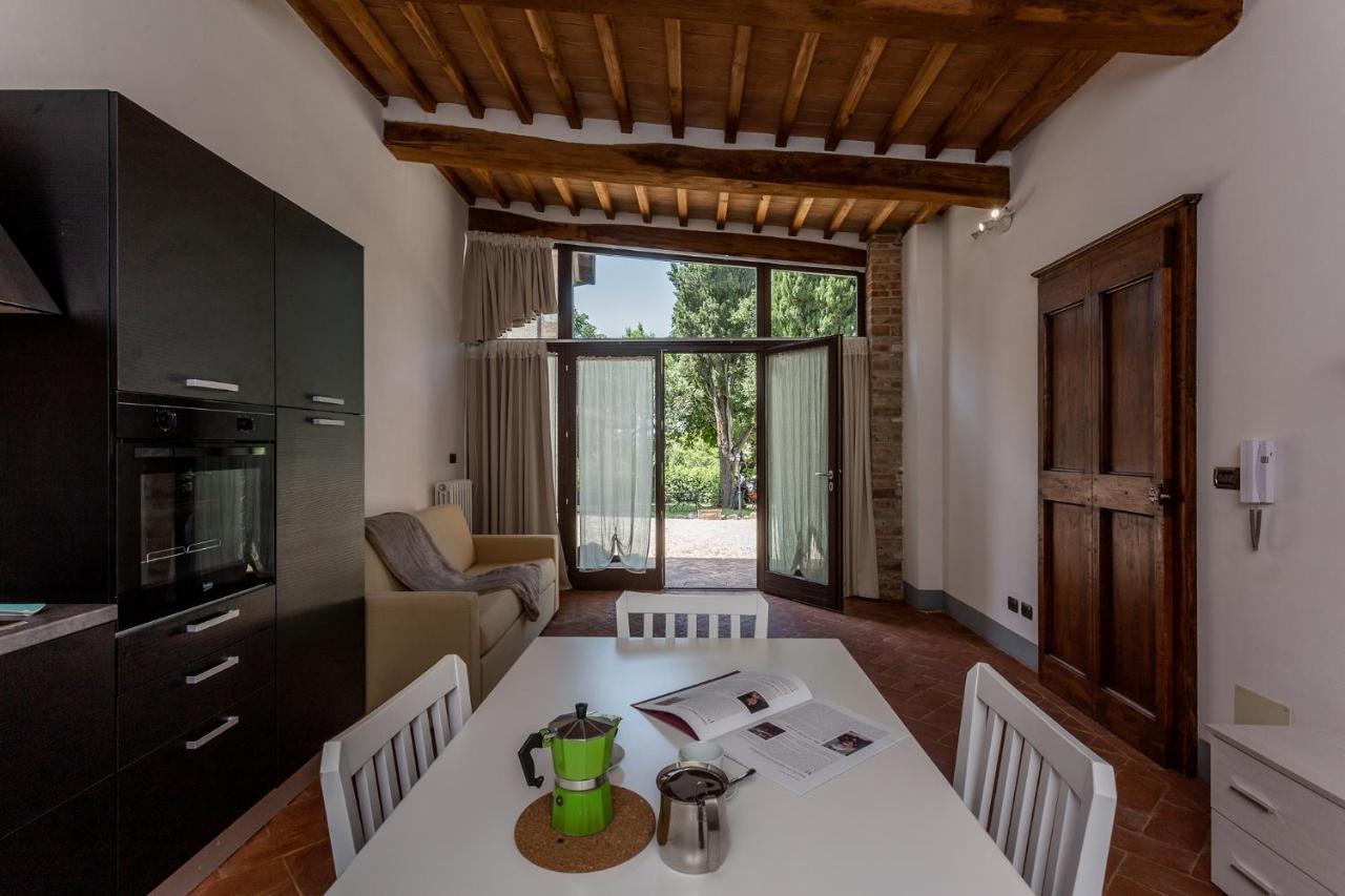 Il Borgo Di Terrensano Aparthotel Siena Exterior foto