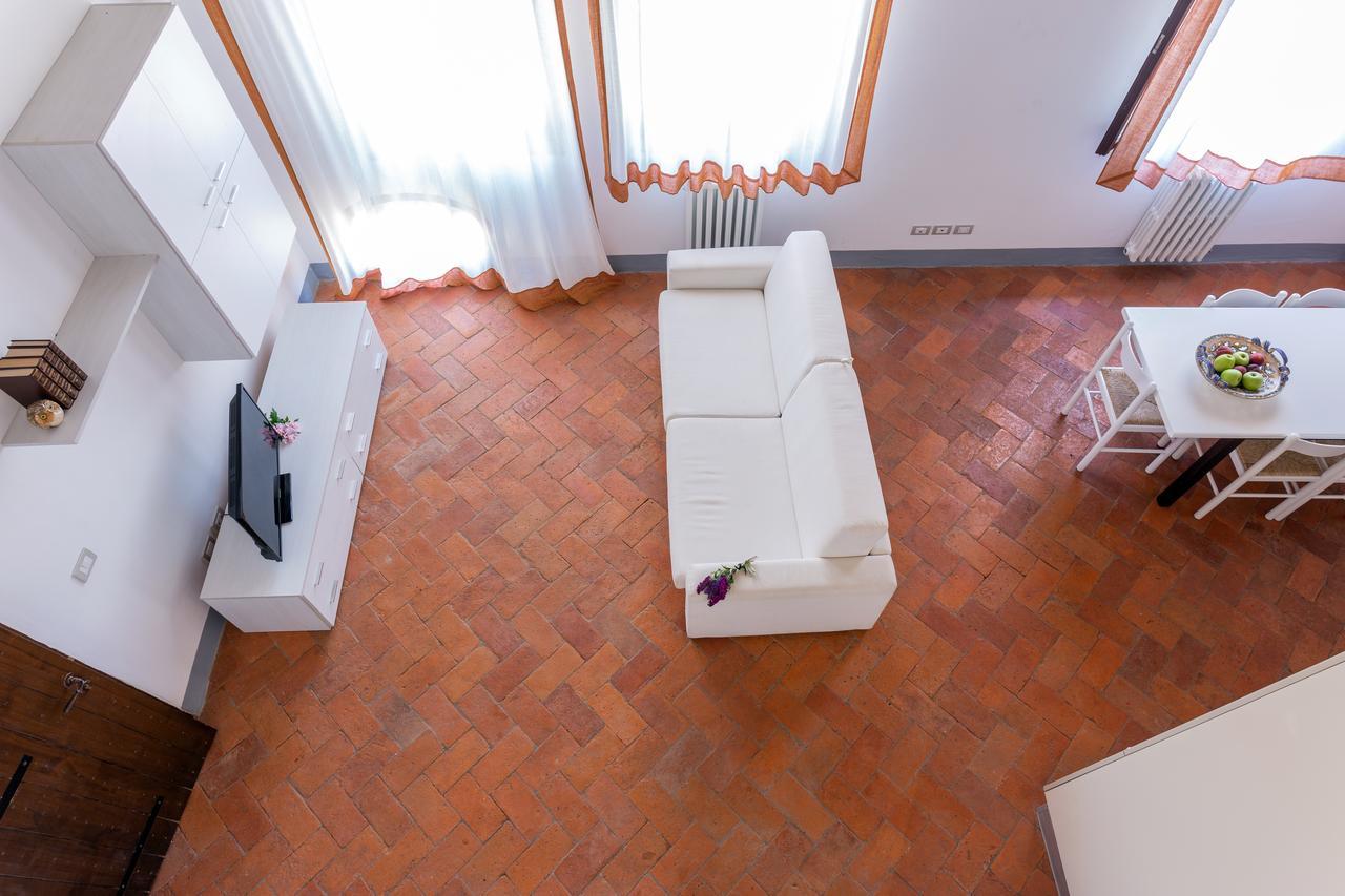 Il Borgo Di Terrensano Aparthotel Siena Exterior foto
