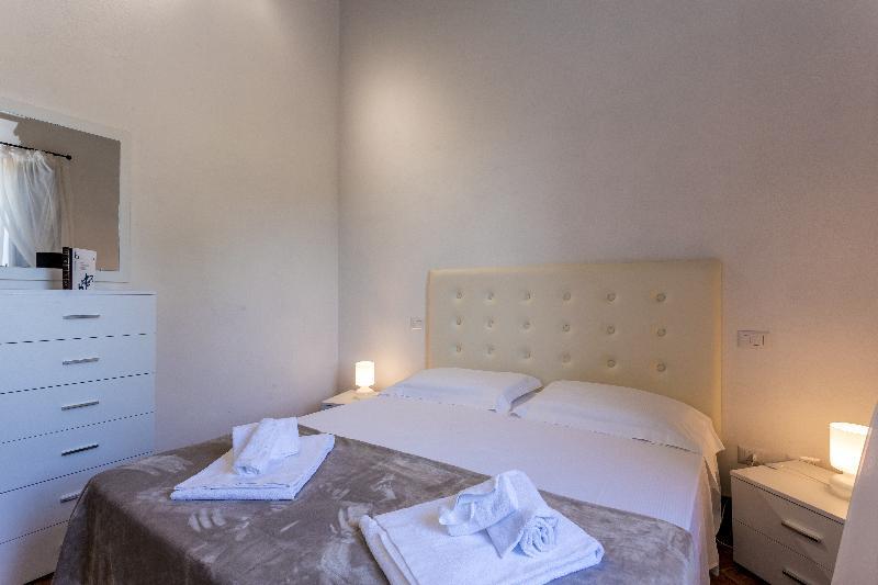 Il Borgo Di Terrensano Aparthotel Siena Exterior foto